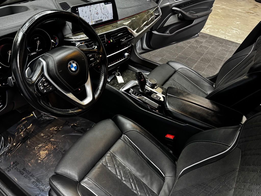 Used 2018 BMW 540i xDrive image 33