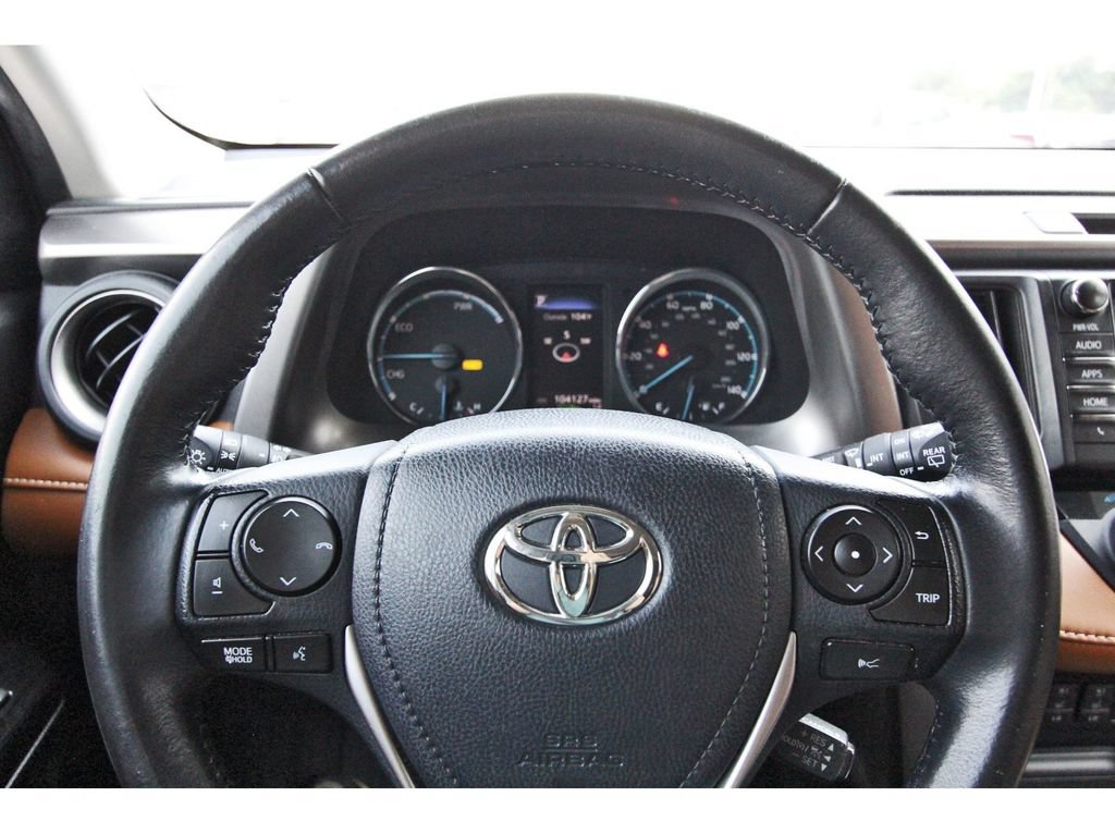 Used 2018 Toyota RAV4 Limited AWD/4WD image 15