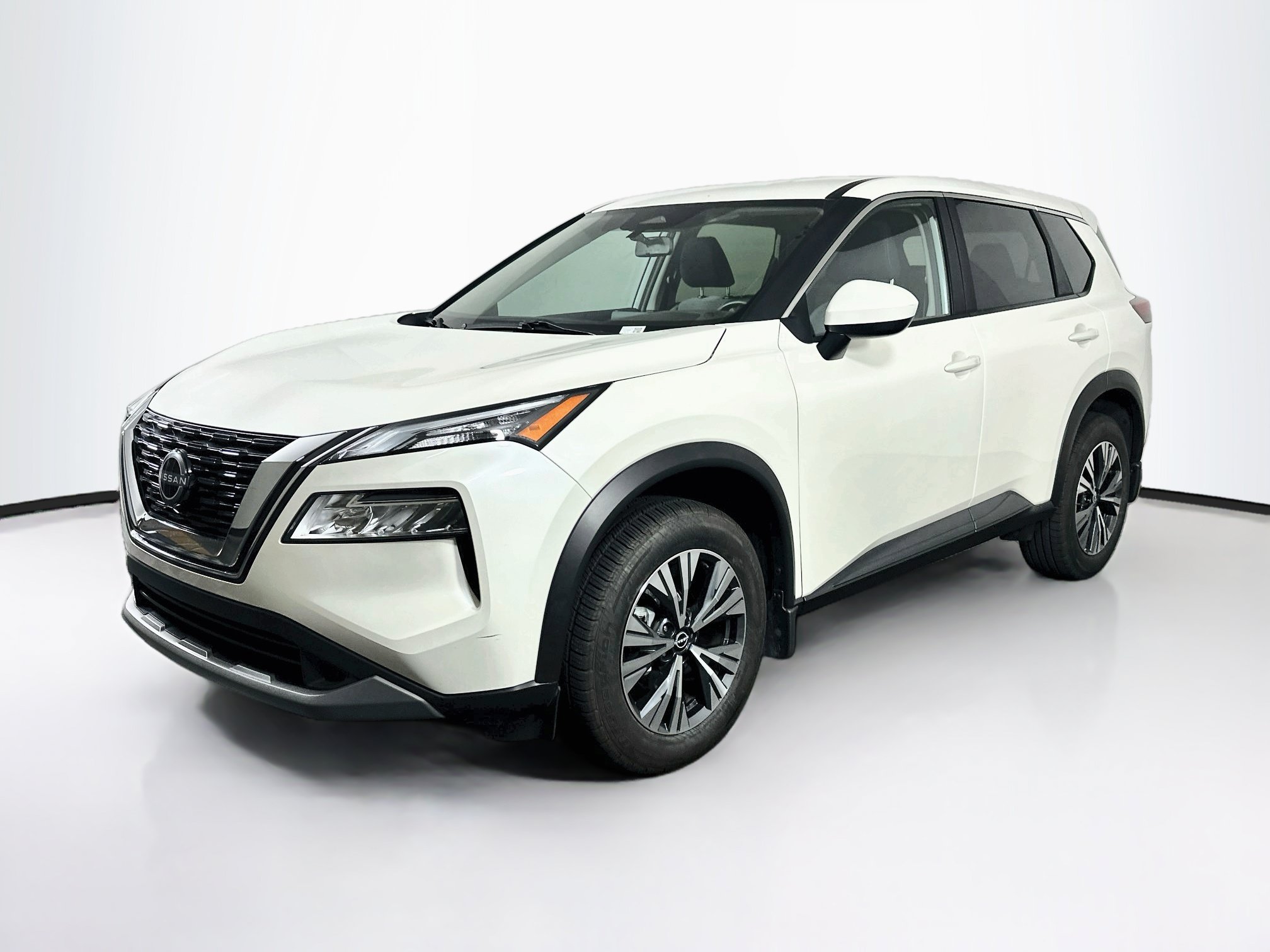 Used 2023 Nissan Rogue SV FWD image 3