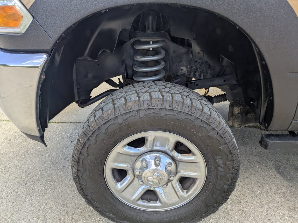 Used 2012 RAM 2500 ST w/ Chrome Appearance Group AWD/4WD image 14
