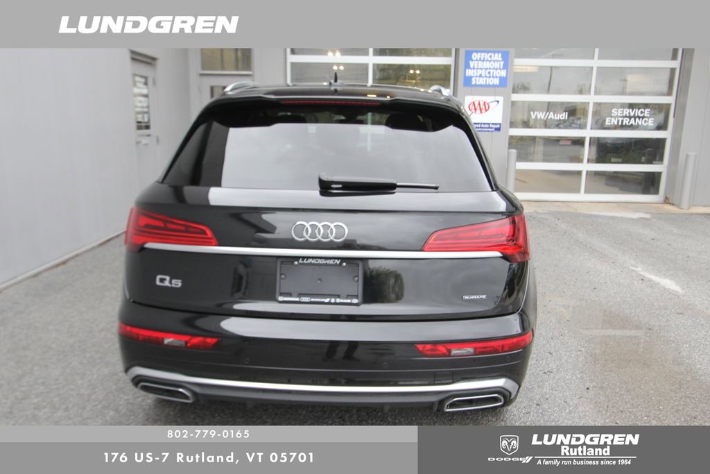 Used 2023 Audi Q5 2.0T Premium w/ Convenience Package AWD/4WD image 5