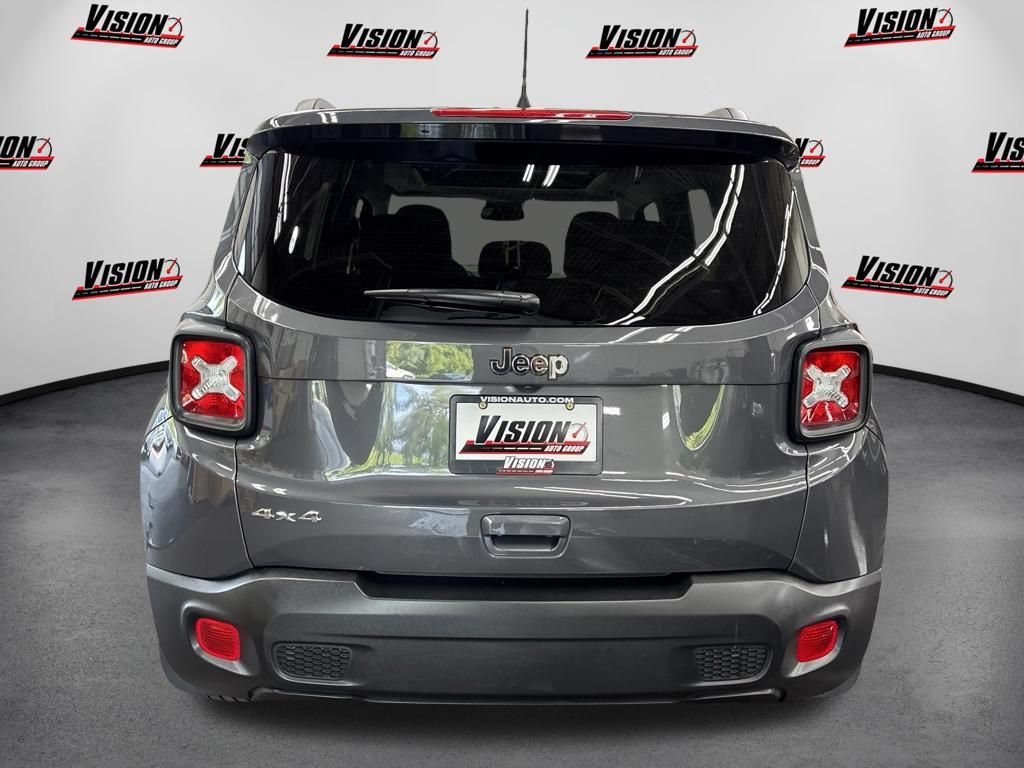 Used 2023 Jeep Renegade Latitude w/ Sun/Sound Group AWD/4WD image 6