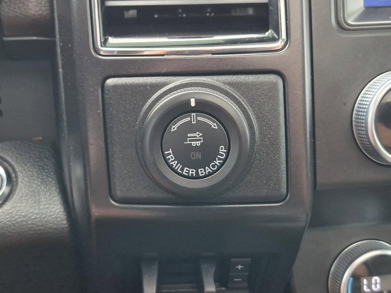 Used 2021 Ford Expedition King Ranch image 28