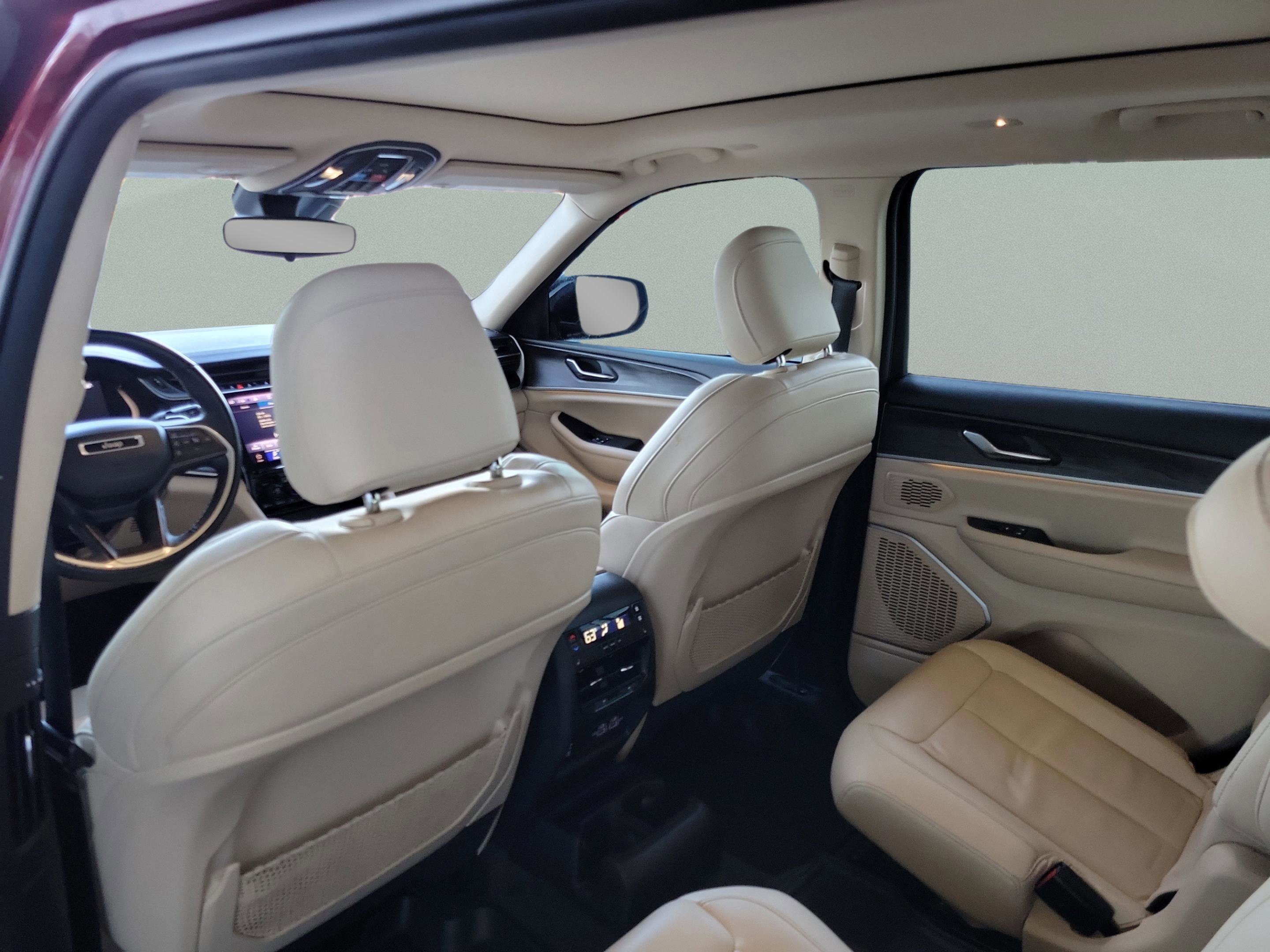 Used 2021 Jeep Grand Cherokee L Limited image 10