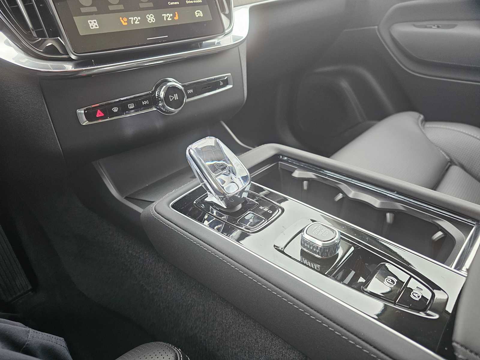 New 2026 Volvo XC90 T8 Ultra w/ Protection Package Premier image 29