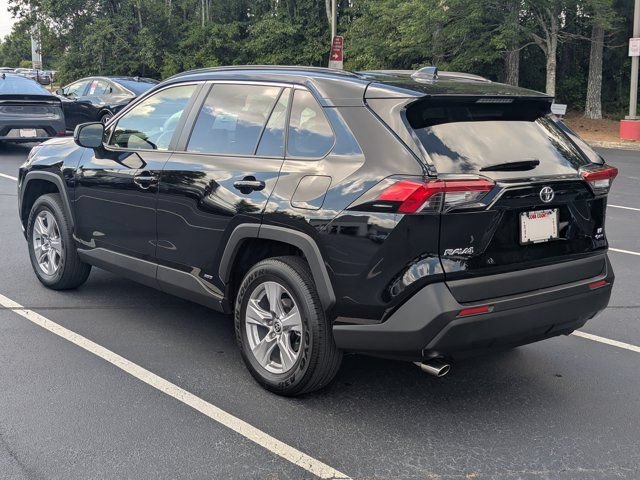 Used 2025 Toyota RAV4 LE AWD/4WD image 5