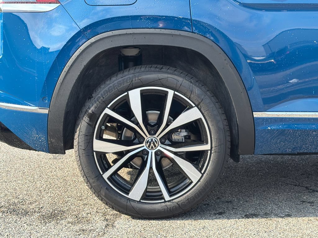 New 2026 Volkswagen Atlas Cross Sport SEL Premium R-Line AWD/4WD image 6