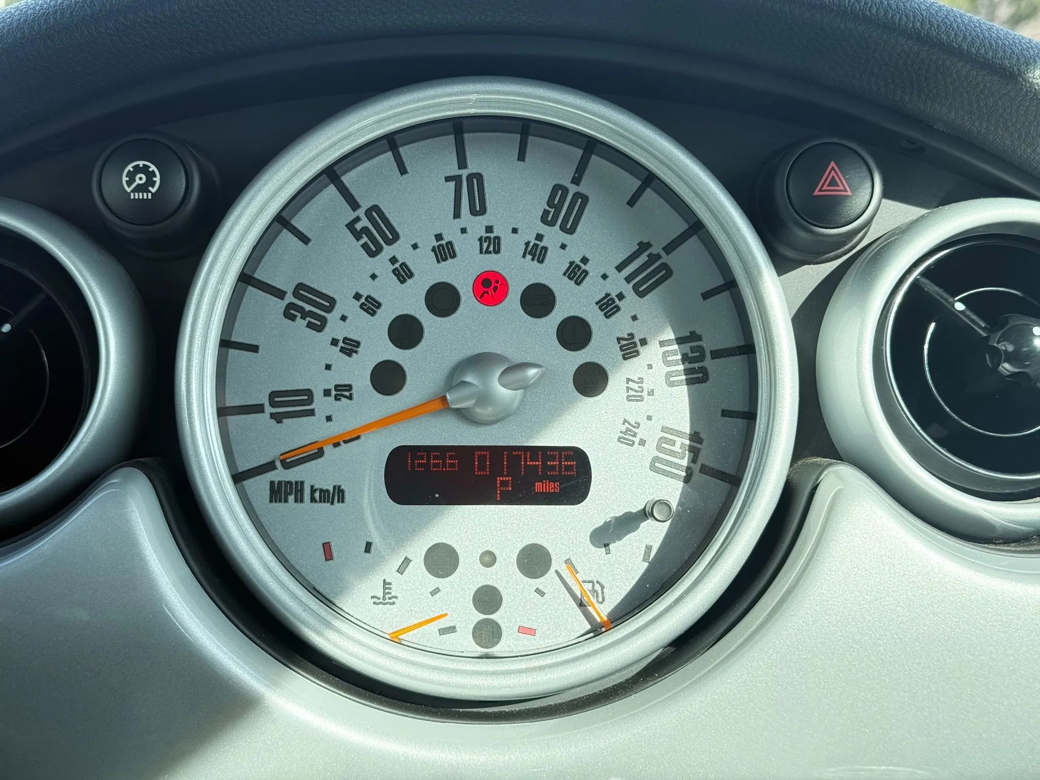 Used 2004 MINI Cooper Hardtop image 13