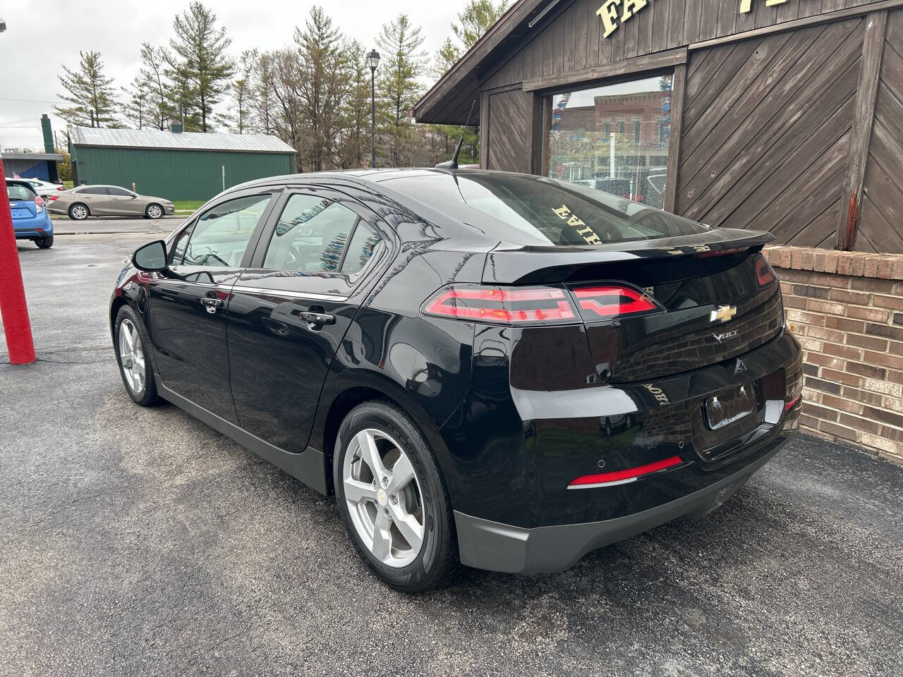 Used 2012 Chevrolet Volt Premium w/ Premium Trim Package image 2