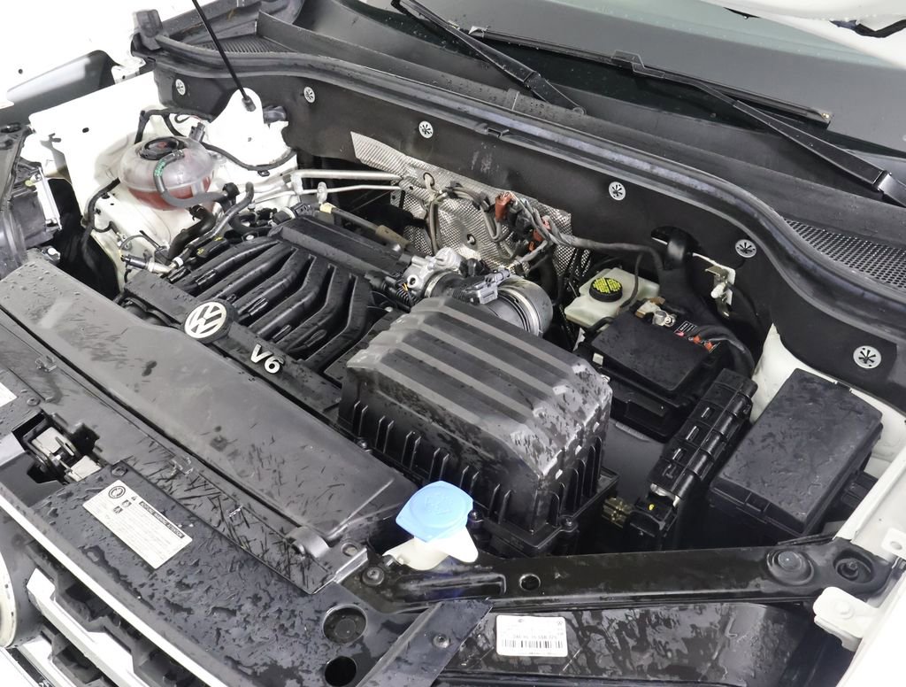 Used 2019 Volkswagen Atlas SEL R-Line image 12