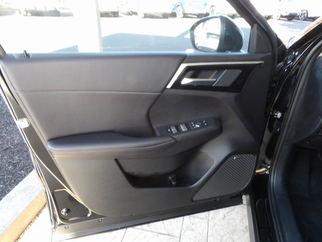 New 2025 Mitsubishi Outlander SE image 18