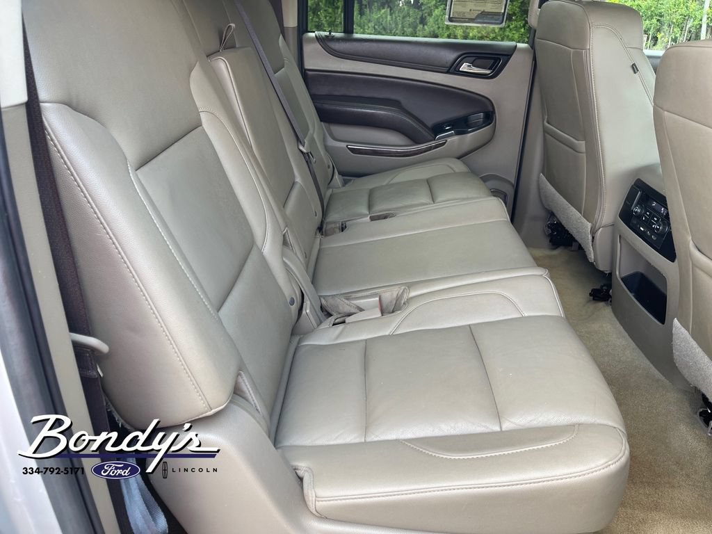 Used 2017 Chevrolet Suburban LT w/ Luxury Package RWD image 16