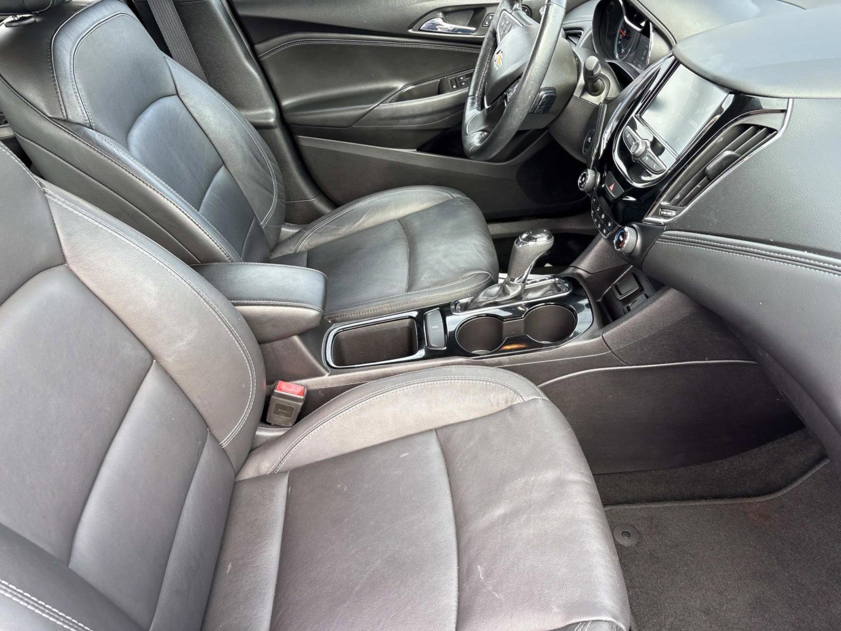 Used 2017 Chevrolet Cruze Premier image 21