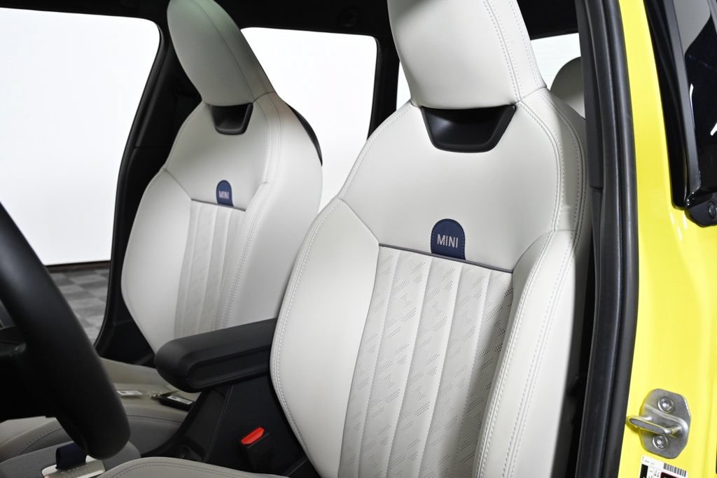 Used 2026 MINI Cooper S FWD image 19