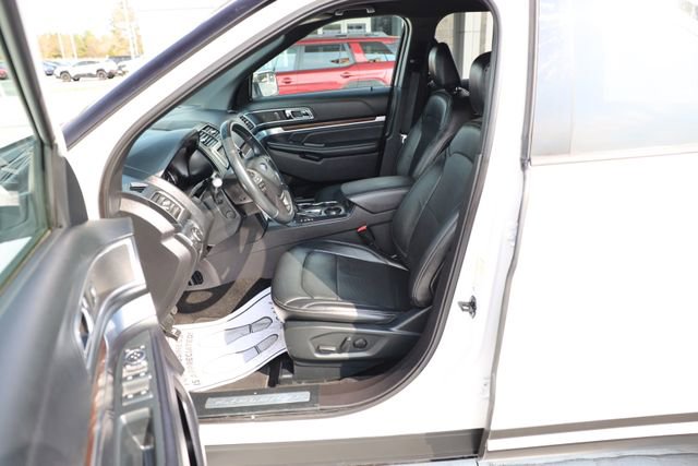 Used 2019 Ford Explorer Limited w/ Class III Trailer Tow Package image 17