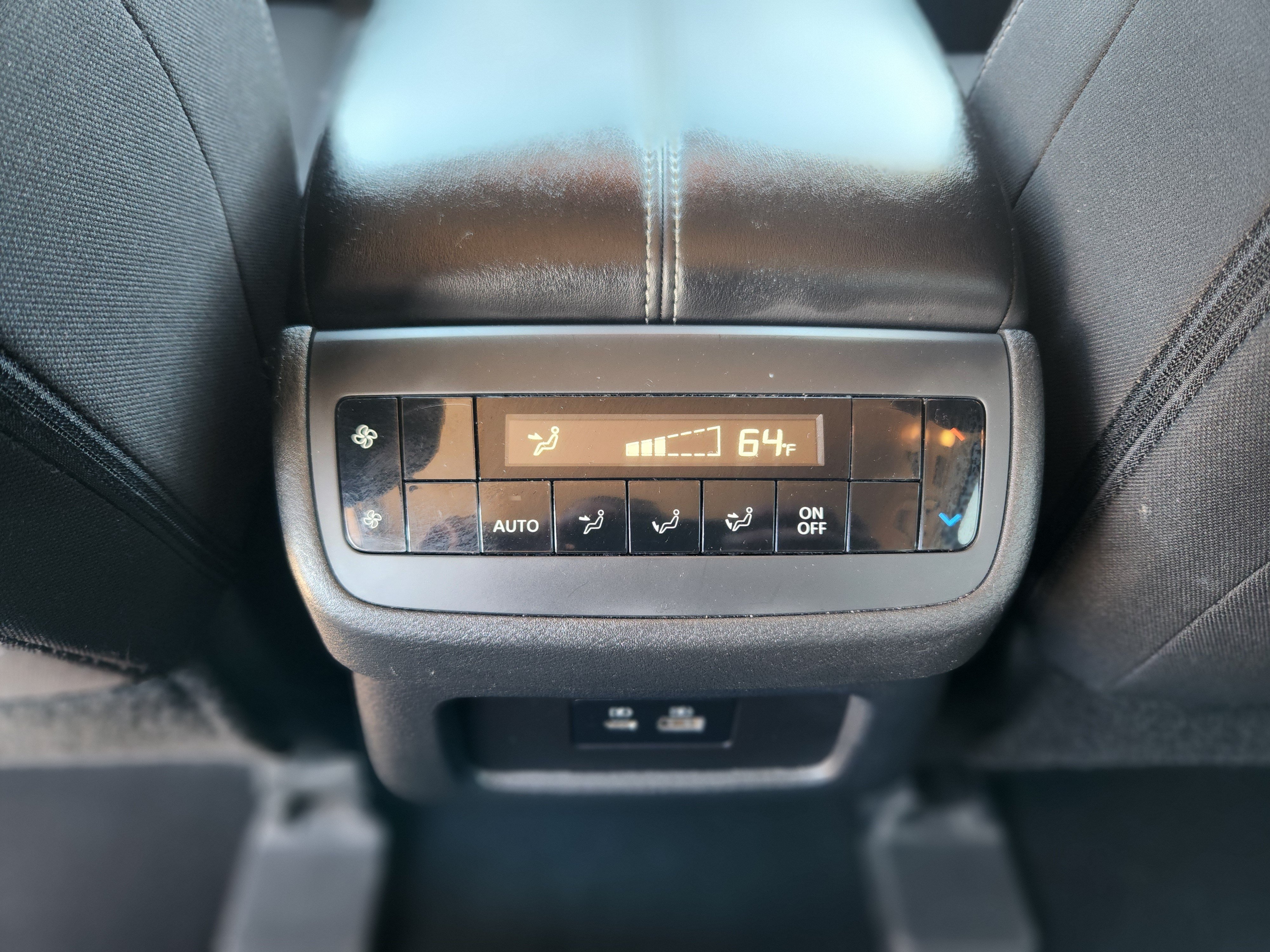 Used 2024 Nissan Pathfinder SV AWD/4WD image 20