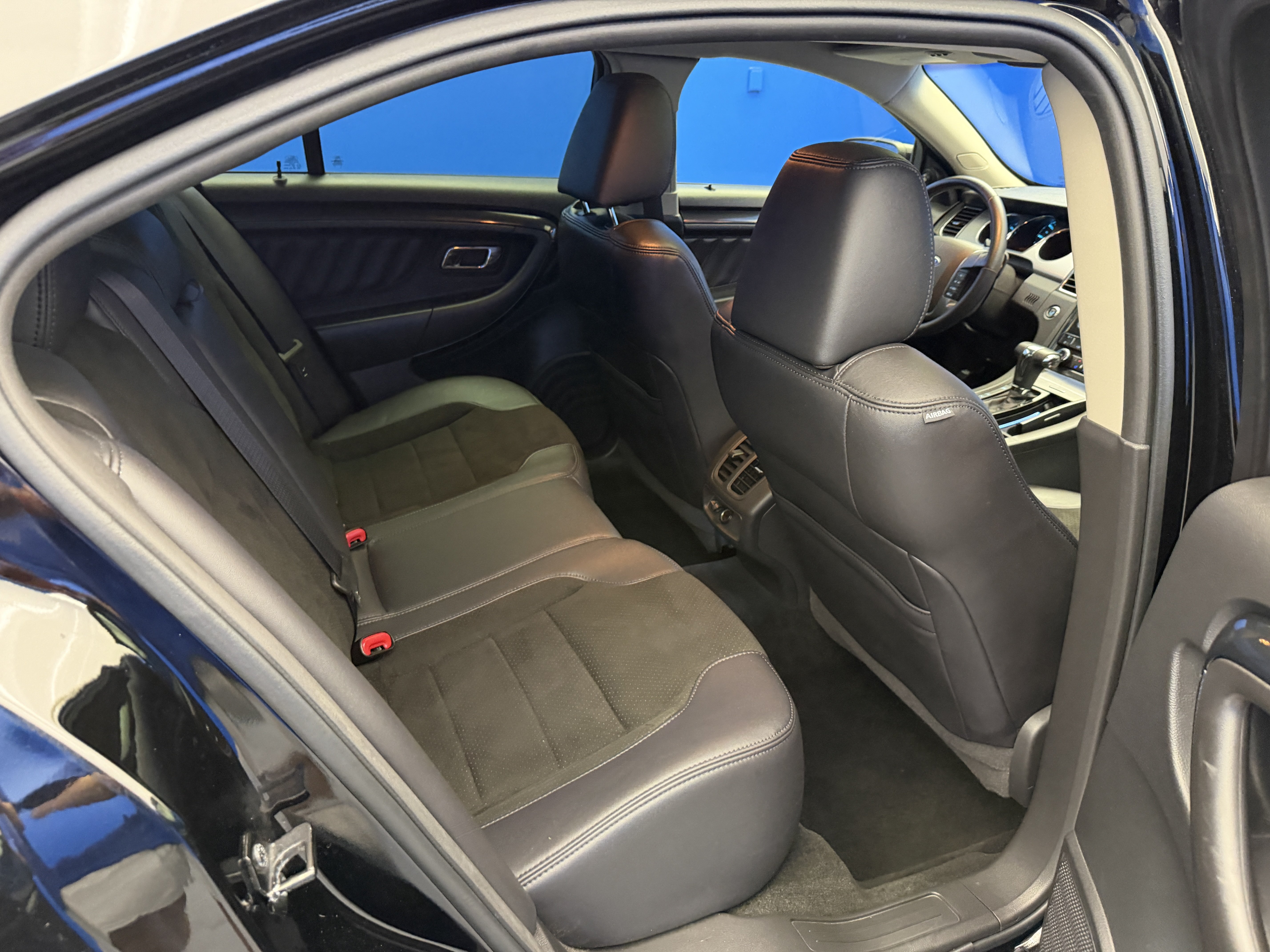 Used 2011 Ford Taurus SHO w/ 401A Rapid Spec Order Code AWD/4WD image 27