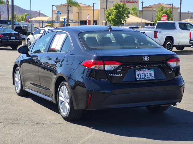 Used 2026 Toyota Corolla LE w/ LE Premium Package FWD image 8
