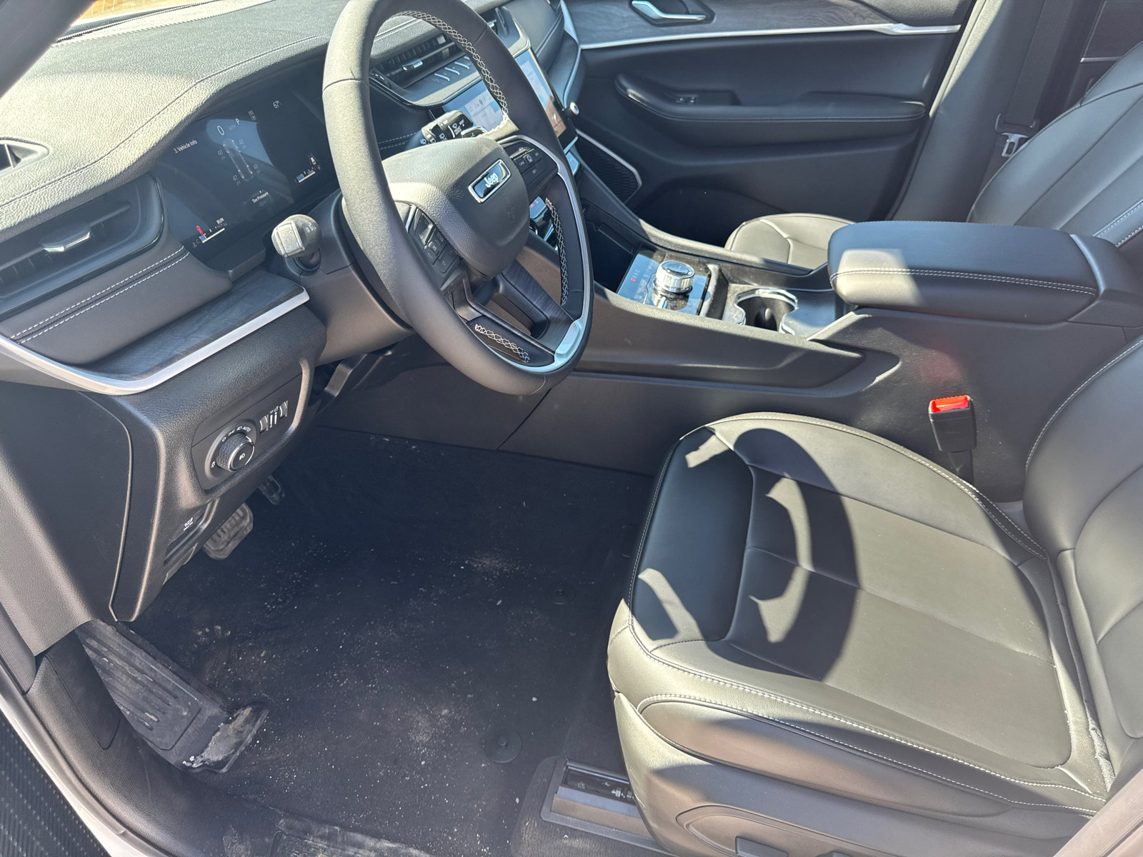 New 2026 Jeep Grand Cherokee Limited AWD/4WD image 9