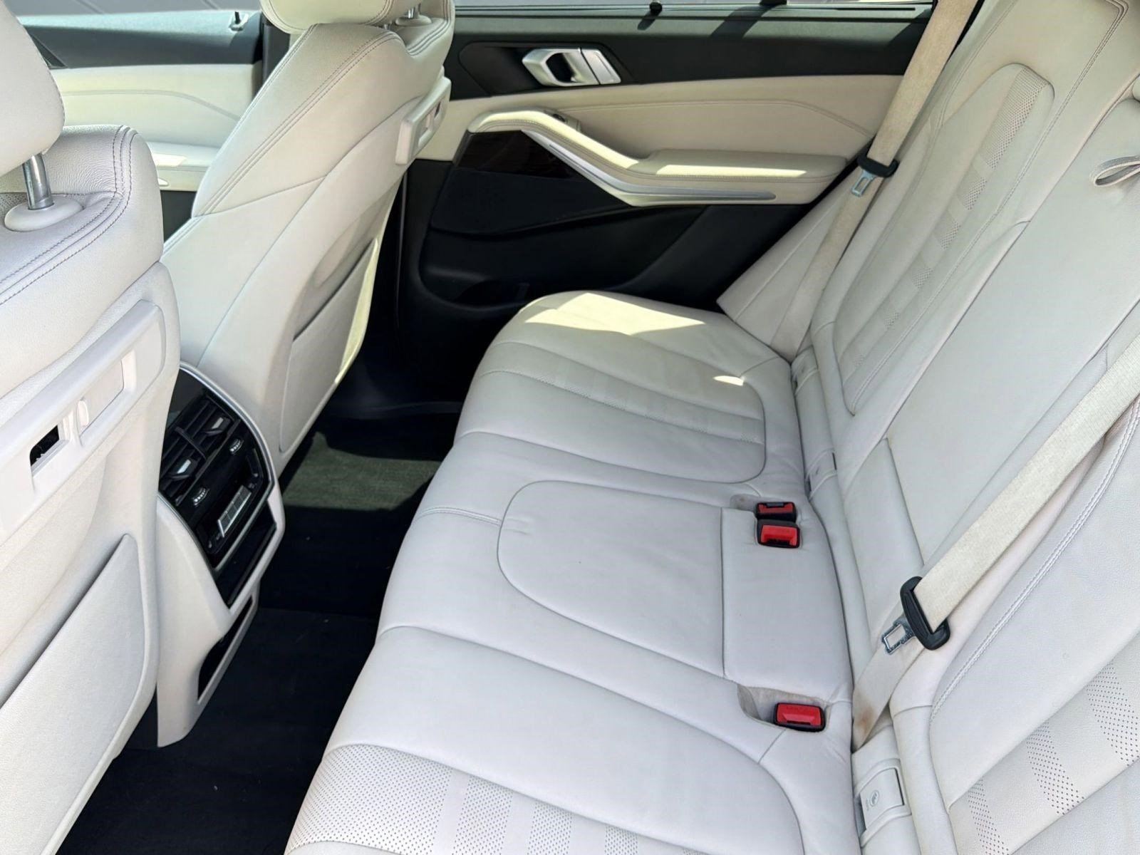 Used 2019 BMW X5 xDrive40i w/ M Sport Package image 26