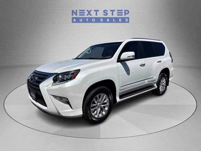 Used 2018 Lexus GX 460 Premium w/ Premium Package AWD/4WD image 3