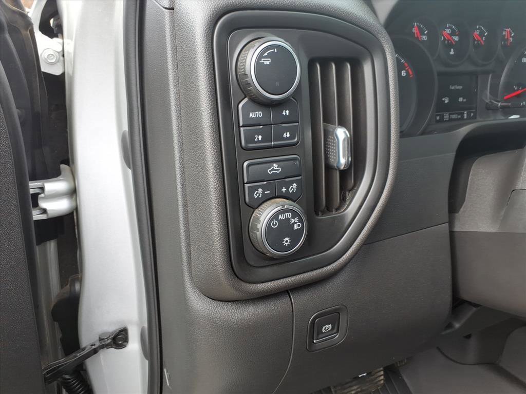 Used 2022 Chevrolet Silverado 1500 Custom Trail Boss w/ LPO, Dark Essentials Package AWD/4WD image 13