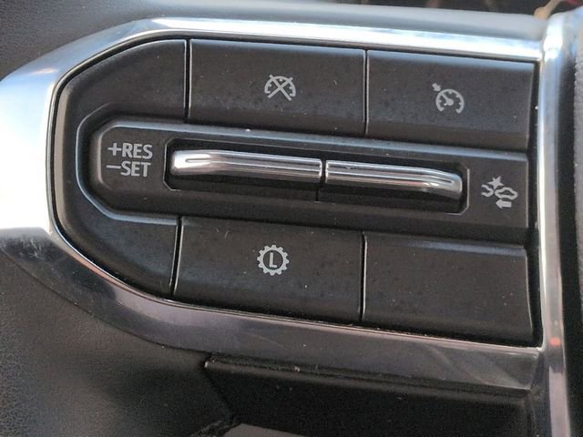 Used 2025 GMC Yukon Denali AWD/4WD image 18