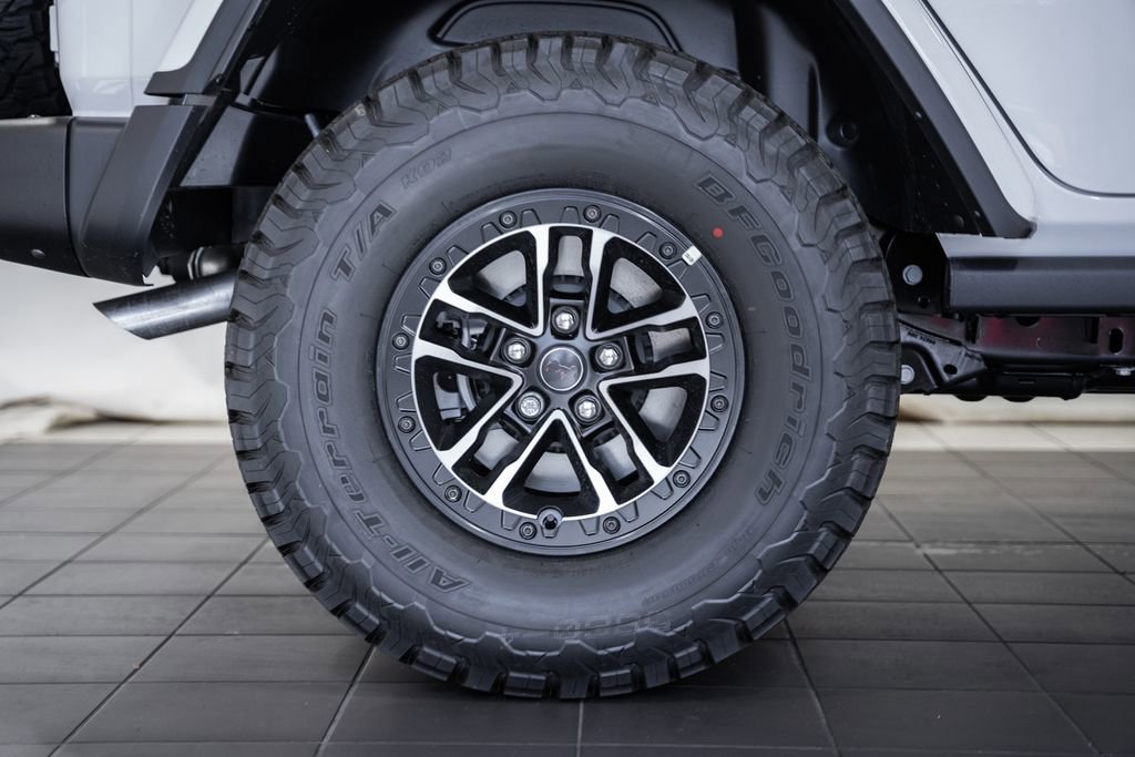 New 2026 Jeep Wrangler Unlimited Rubicon image 17