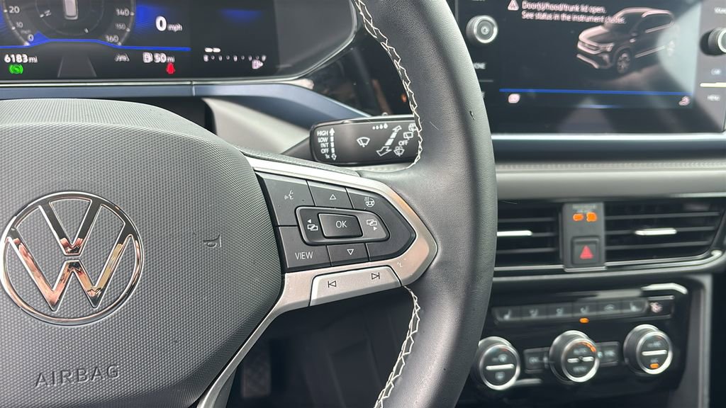 Used 2024 Volkswagen Taos SE image 18