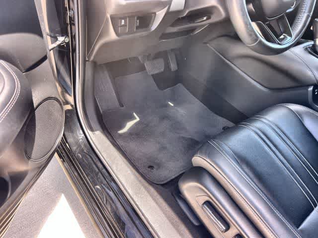 Used 2024 Honda HR-V EX-L image 3
