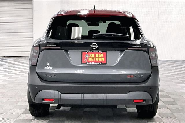 New 2026 Nissan Kicks SR w/ SR Premium Package image 5
