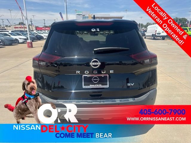 Used 2023 Nissan Rogue SV FWD image 4