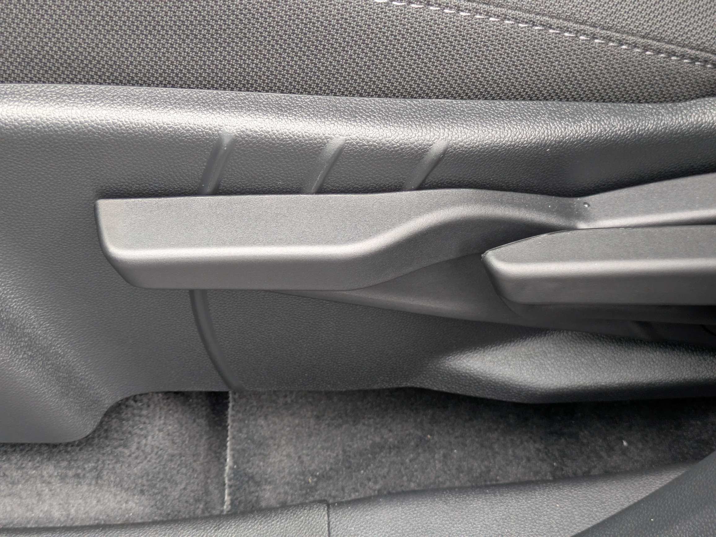 New 2027 Chevrolet Equinox LT FWD image 12