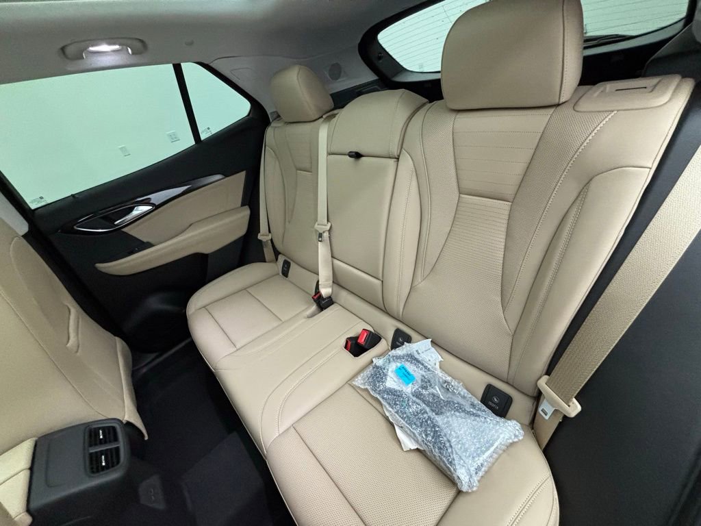 New 2025 Buick Envision Preferred image 47