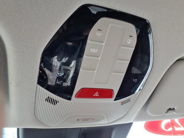 Used 2025 Kia K4 FWD image 30
