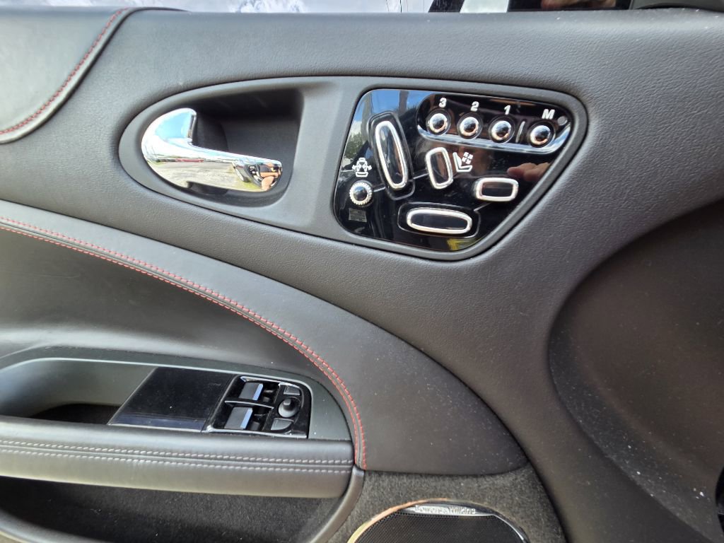 Used 2012 Jaguar XKR R image 7
