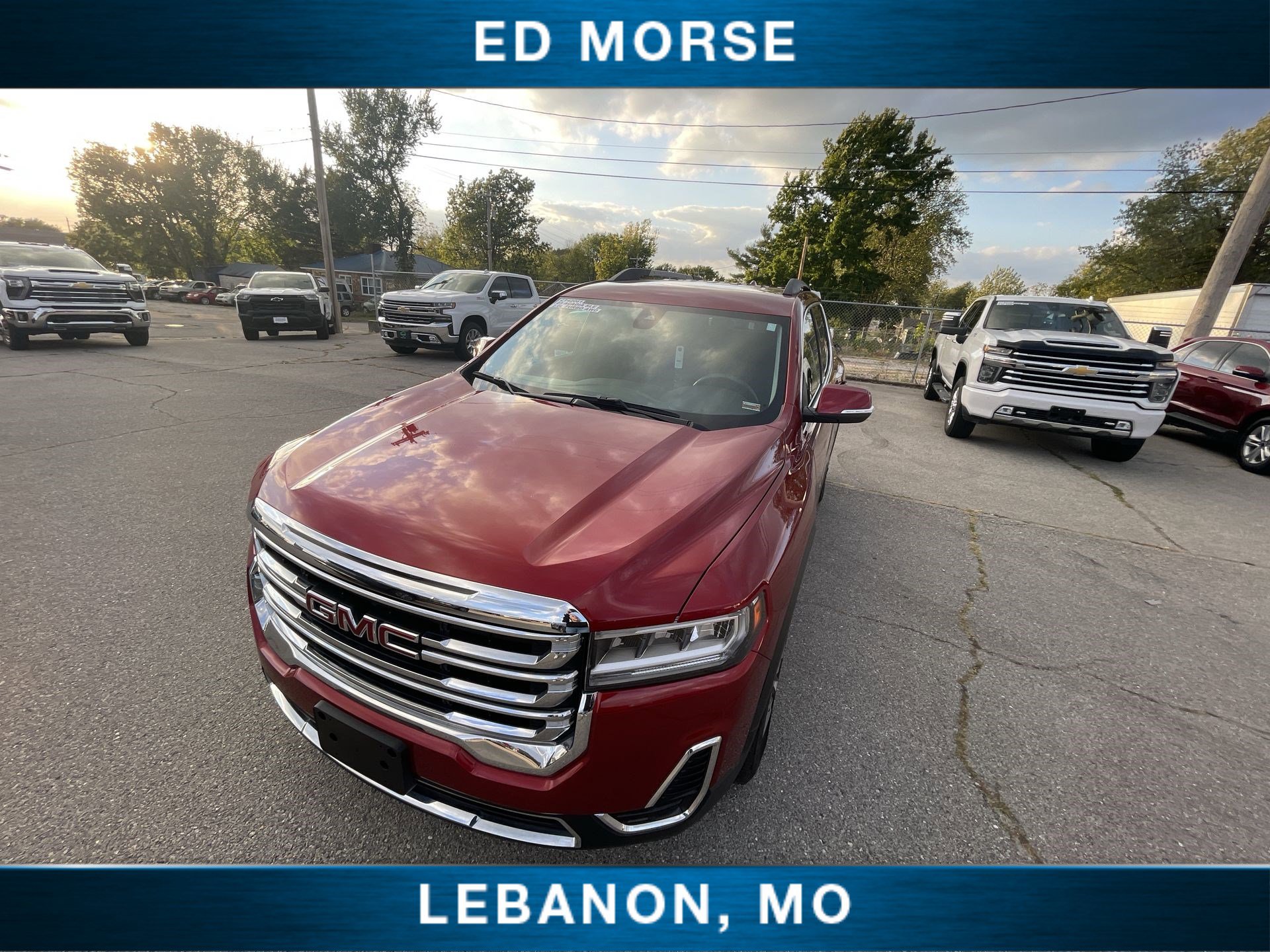 Used 2023 GMC Acadia SLE w/ Driver Convenience Package image 19