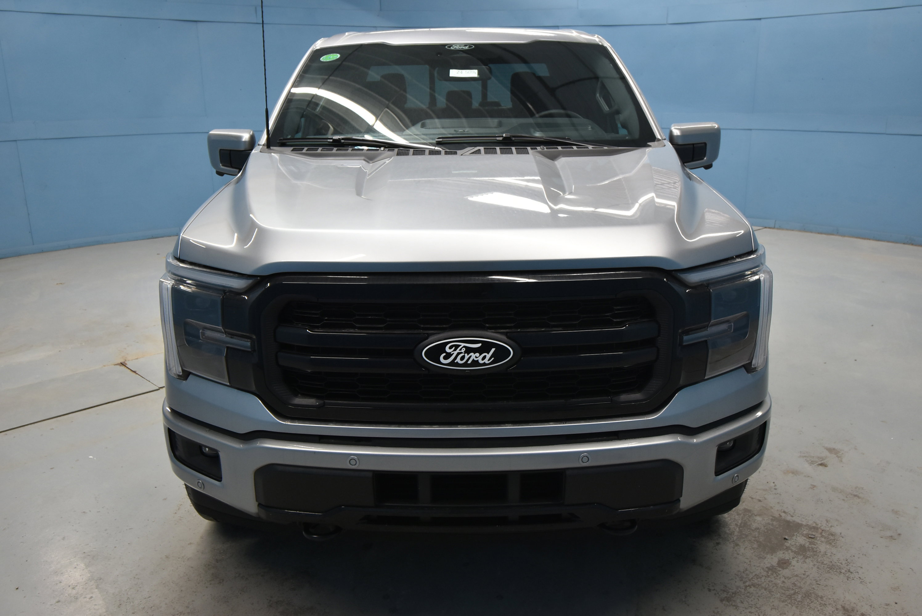 New 2025 Ford F150 Lariat w/ Equipment Group 502A High image 23