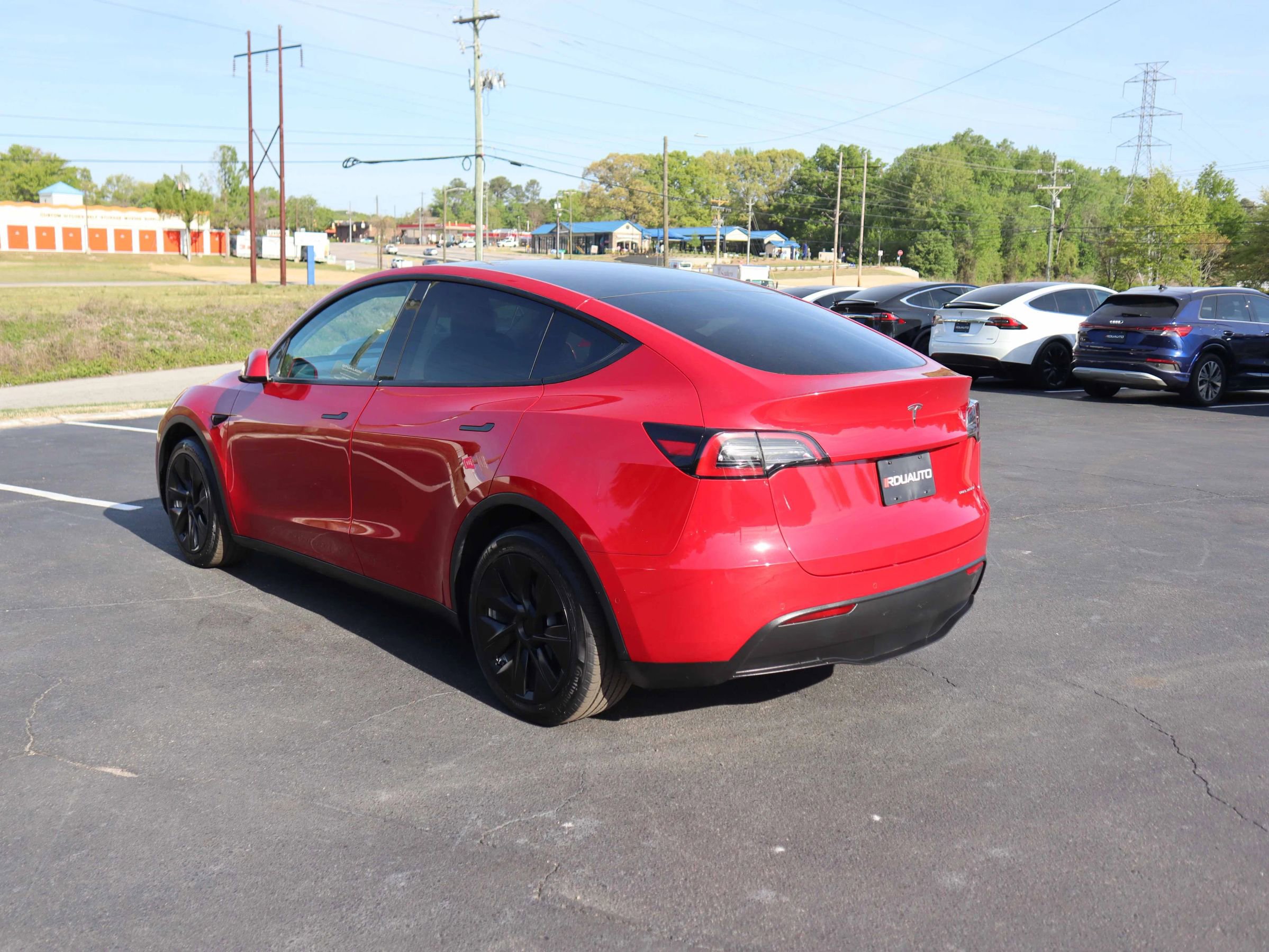 Used 2022 Tesla Model Y Long Range image 8