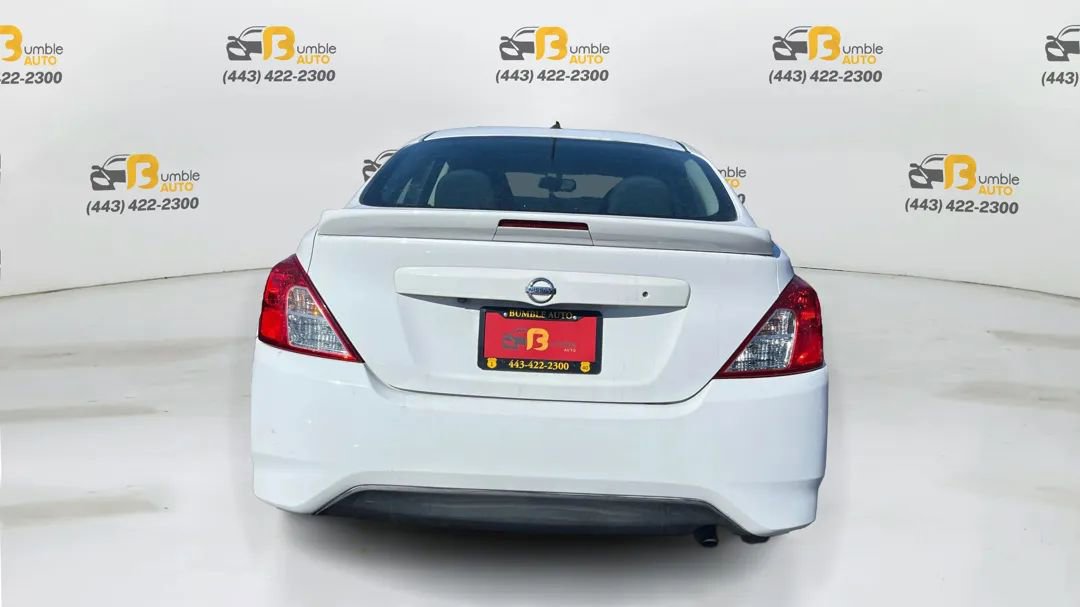 Used 2019 Nissan Versa SV image 6