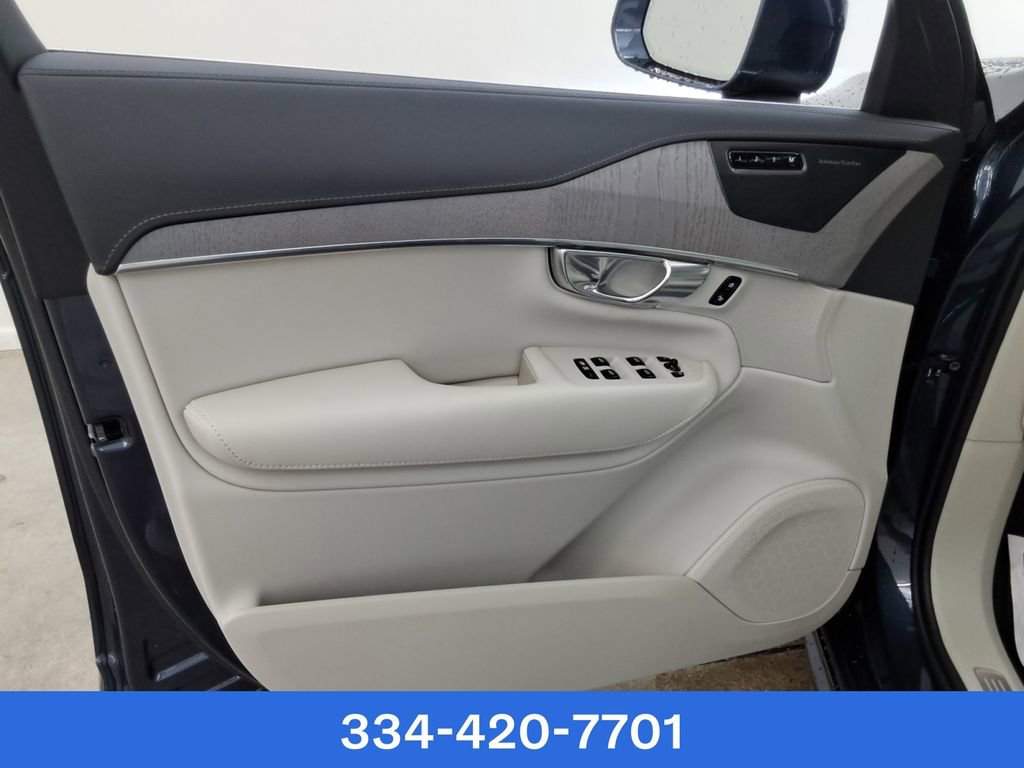 New 2025 Volvo XC90 T8 Ultra w/ Protection Package Premier image 21