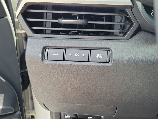 Used 2023 Nissan Altima 2.5 SR FWD image 18
