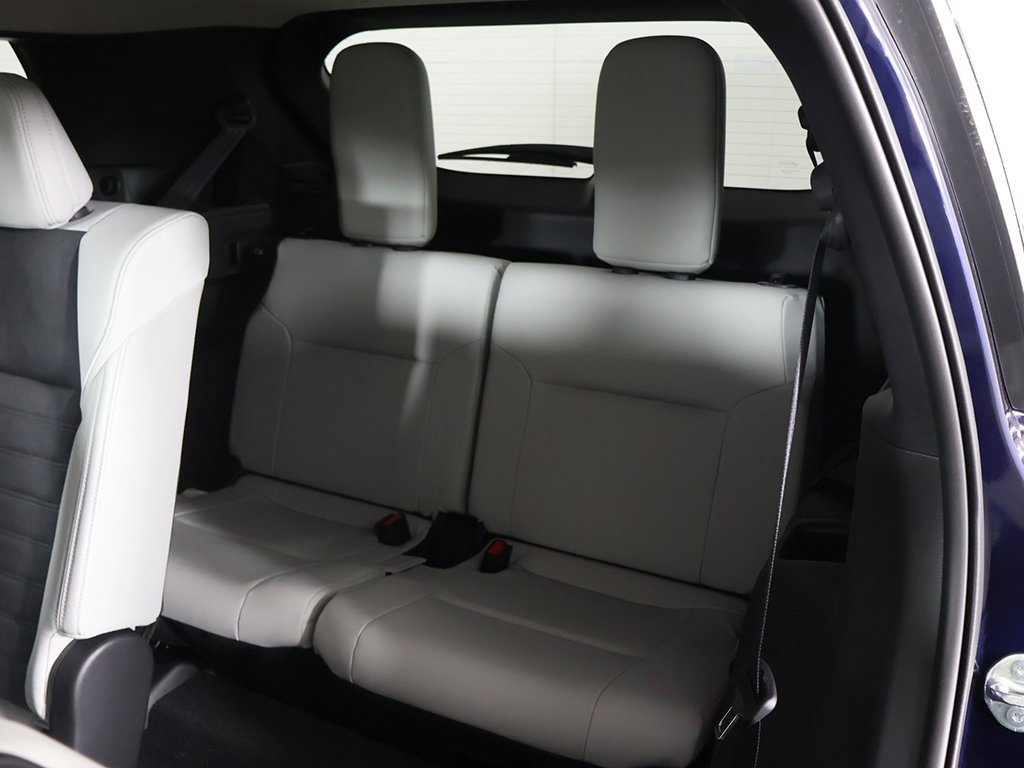 New 2025 Mitsubishi Outlander SE image 38