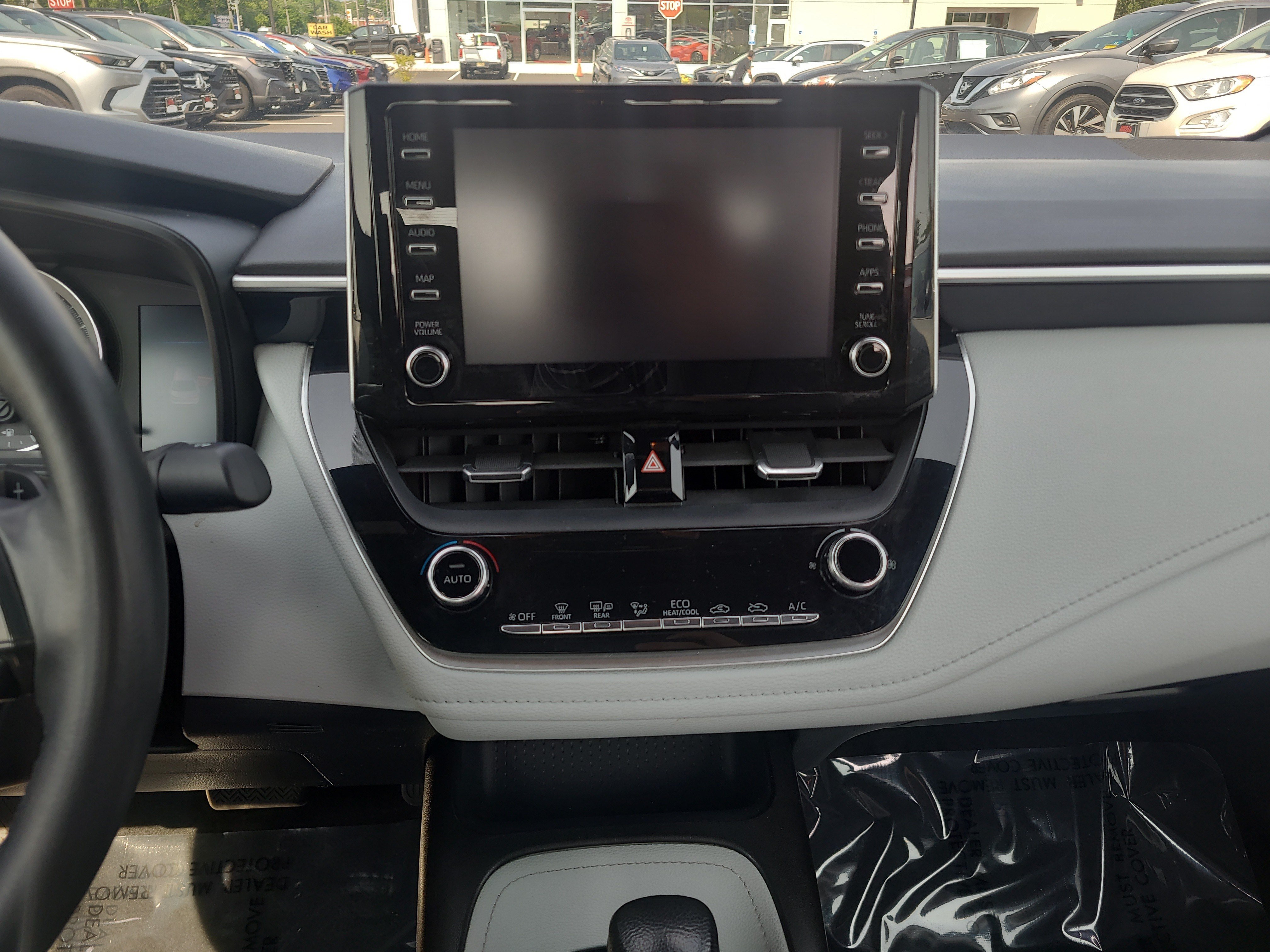 Used 2020 Toyota Corolla SE FWD image 19