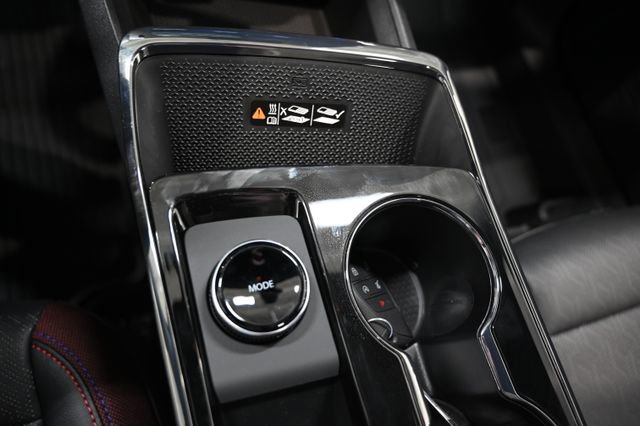 New 2026 Chevrolet Equinox RS w/ LPO, Floor Liner Package image 19