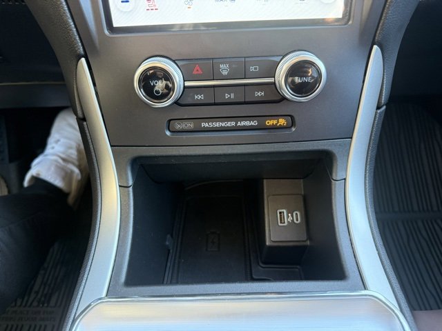 Used 2022 Ford Edge SEL w/ Convenience Package image 15