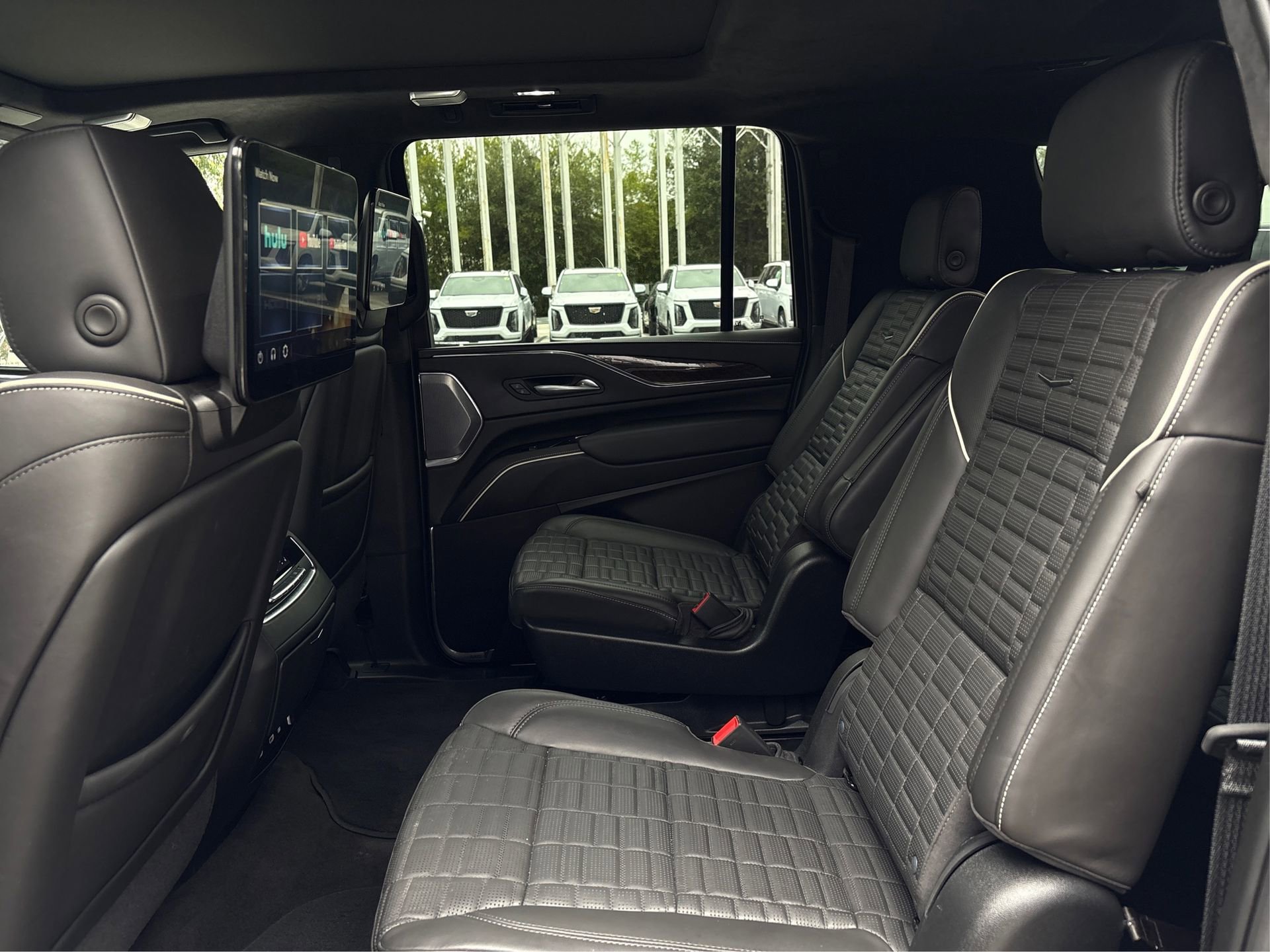 Certified 2024 Cadillac Escalade ESV Premium Luxury Platinum image 10