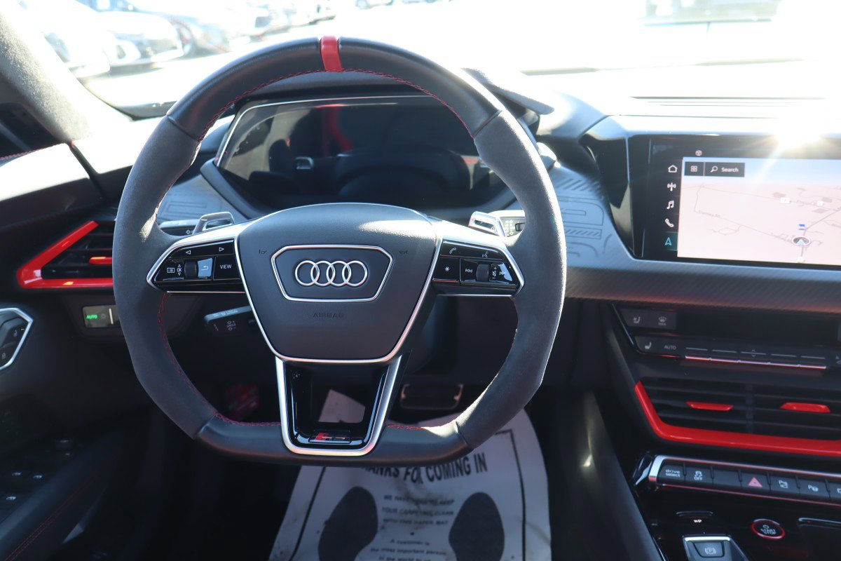 Used 2023 Audi RS e-tron GT image 10