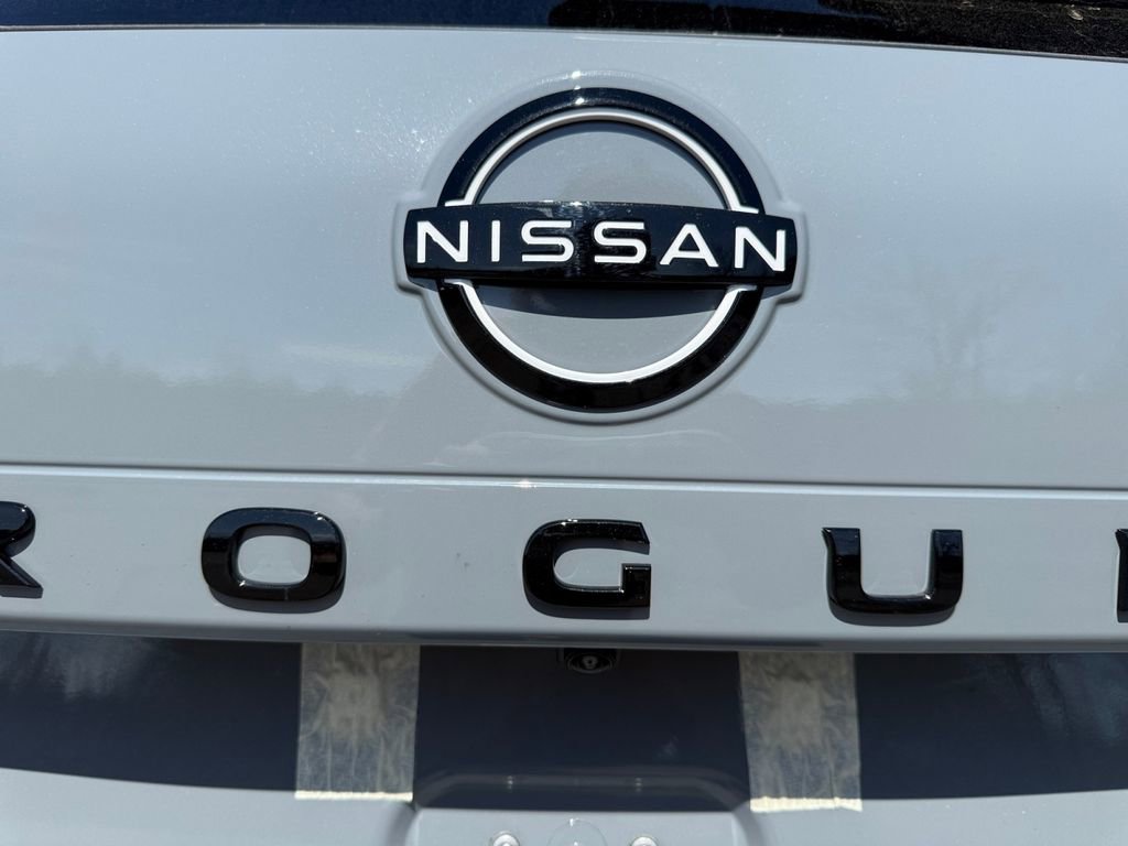 New 2026 Nissan Rogue SV image 17