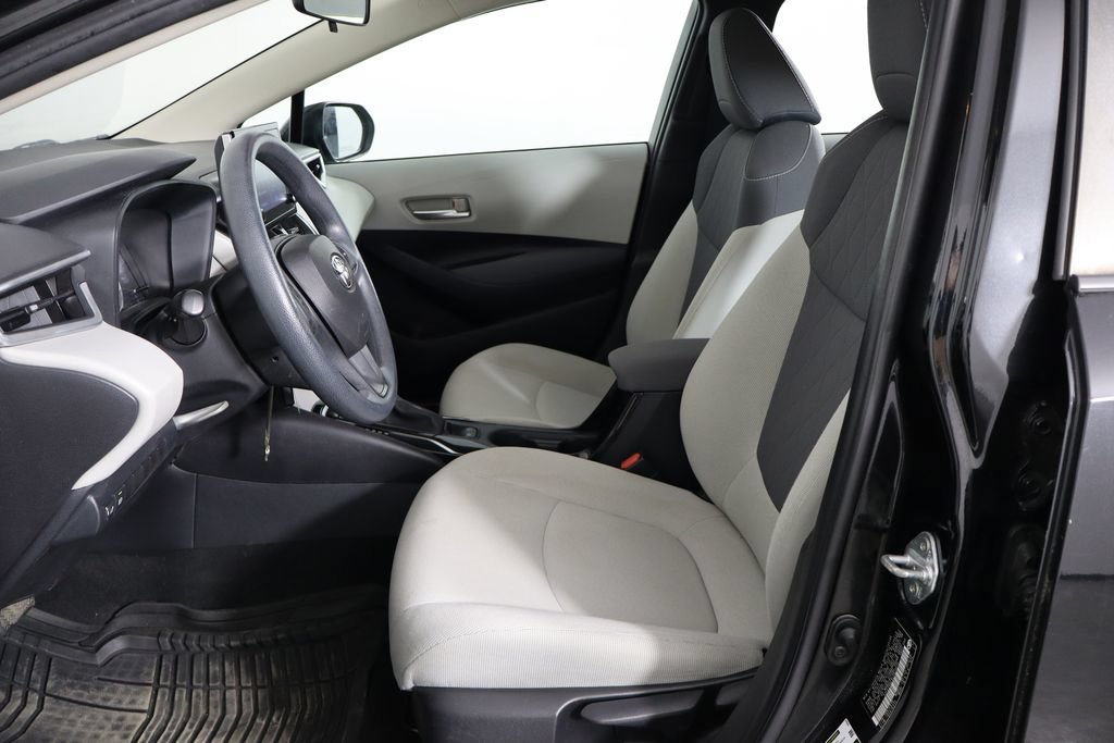 Used 2020 Toyota Corolla LE FWD image 14